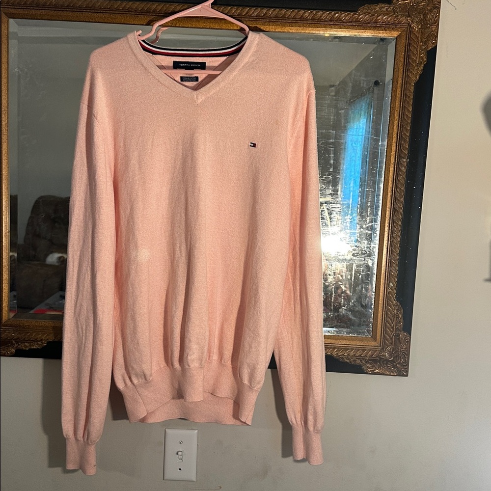 Men’s Tommy  Hilfiger Light Pink V-Neck Pullover
